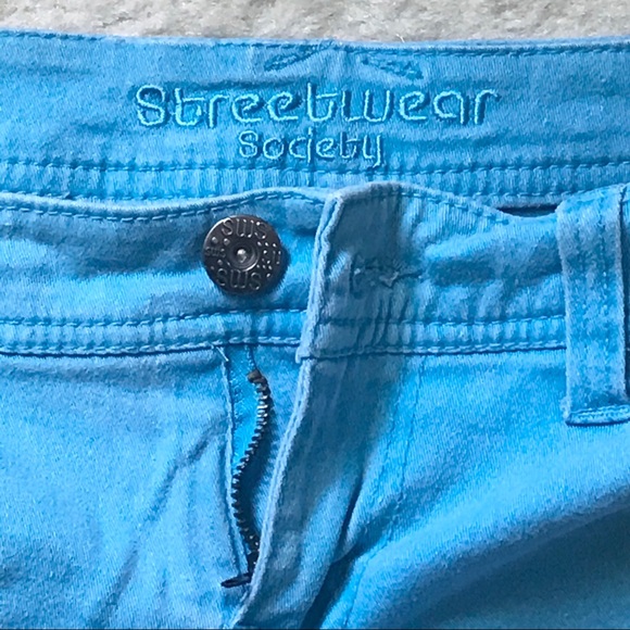 Blue Streetwear Society shorts - Picture 3 of 4